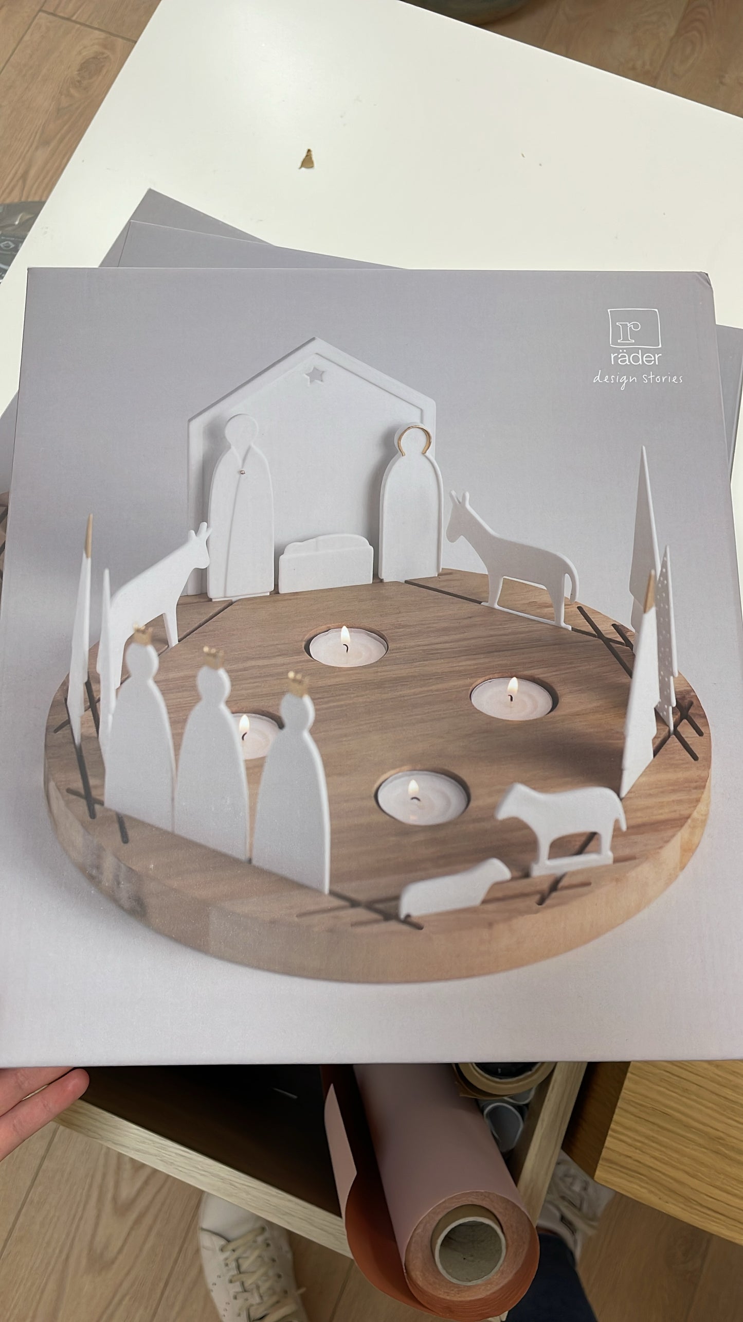 Objeto de luz | Em torno do Presépio