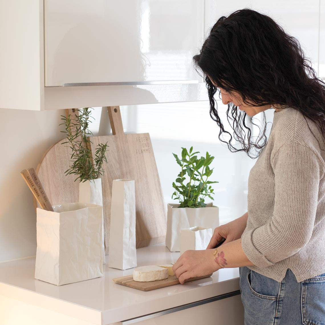 Jarra “saco” pequena em porcelana